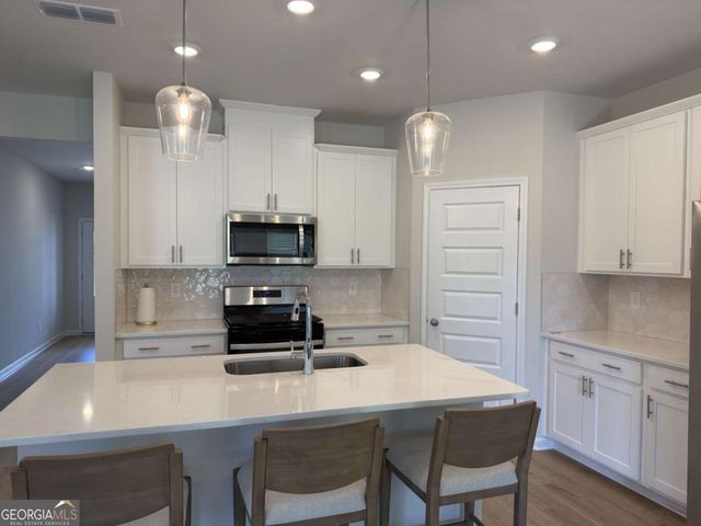 2414 Martin Spring Bend, Lawrenceville, GA 30045