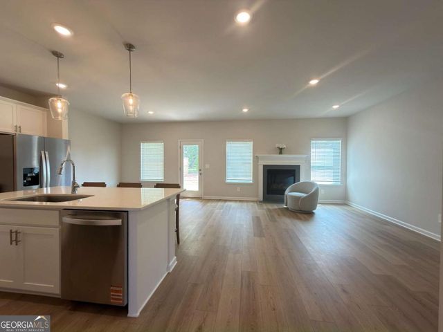 2414 Martin Spring Bend, Lawrenceville, GA 30045