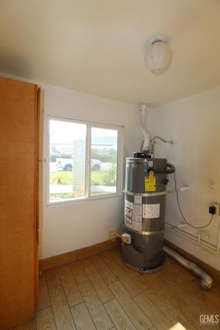 4624 Harris Road, Bakersfield, CA 93313