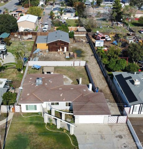 4624 Harris Road, Bakersfield, CA 93313