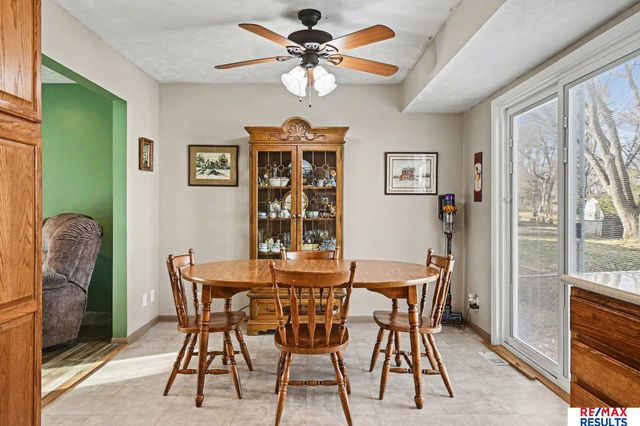 6370 S 139th Avenue Circle, Omaha, NE 68137