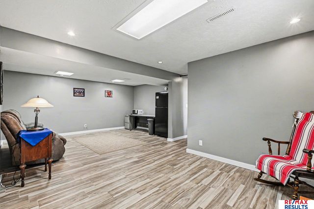 6370 S 139th Avenue Circle, Omaha, NE 68137