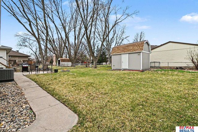 6370 S 139th Avenue Circle, Omaha, NE 68137