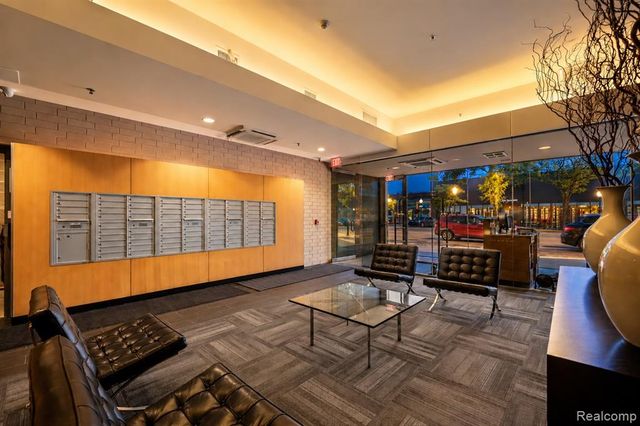 432 S Washington Avenue 806, Royal Oak, MI 48067