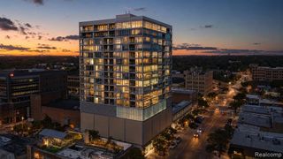 432 S Washington Avenue 806, Royal Oak, MI 48067