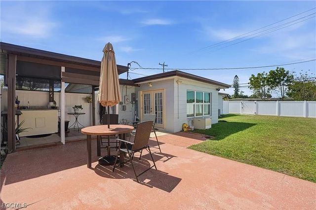 401 E Jasmine RD, Lehigh Acres, FL 33936