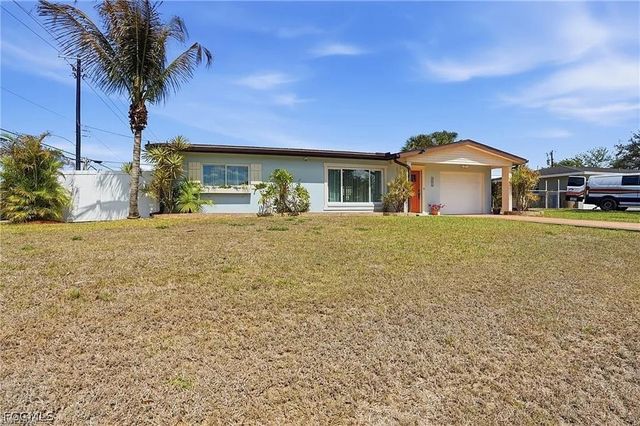 401 E Jasmine RD, Lehigh Acres, FL 33936