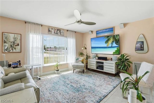 401 E Jasmine RD, Lehigh Acres, FL 33936