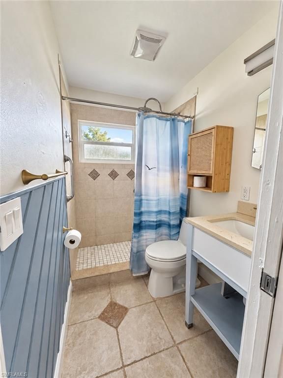 401 E Jasmine RD, LEHIGH ACRES, FL 33936 — photo 5