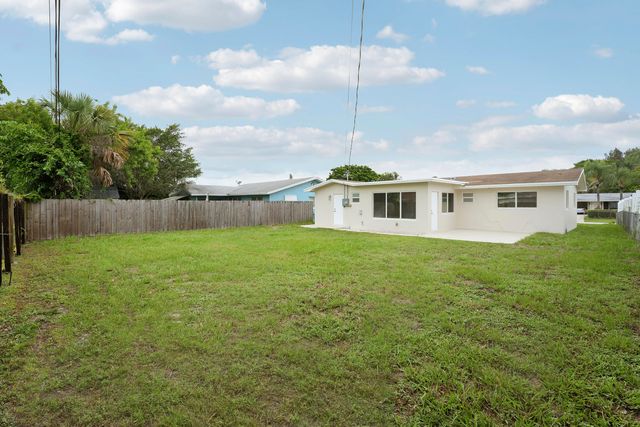 4142 Kirkland Lane, Lake Worth, FL 33461