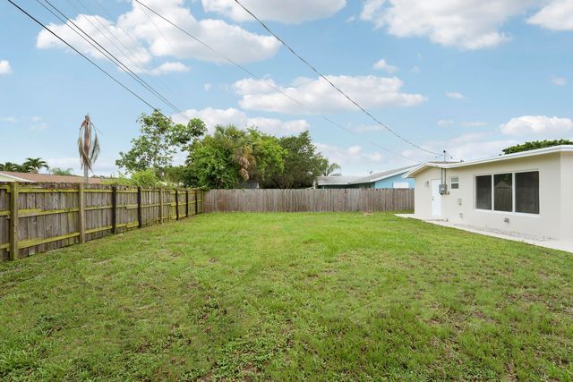 4142 Kirkland Lane, Lake Worth, FL 33461
