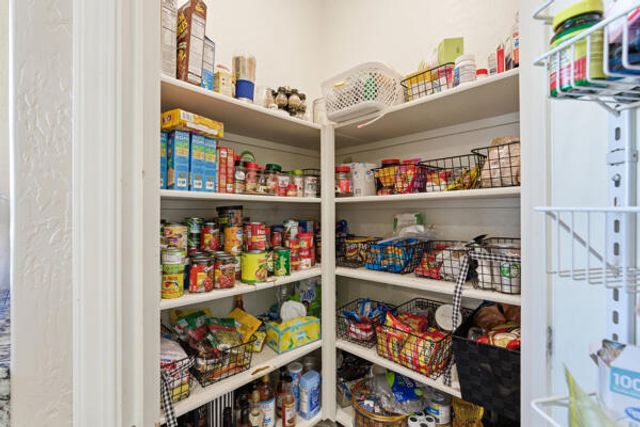 1150 Fire Fall Avenue, Lemoore, CA 93245