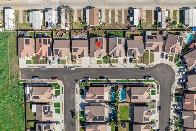 1150 Fire Fall Avenue, Lemoore, CA 93245