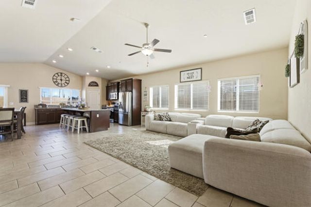 1150 Fire Fall Avenue, Lemoore, CA 93245