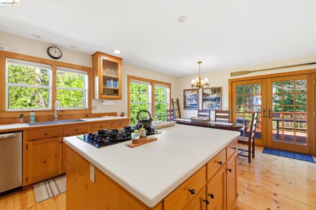 23820 Pine Lake Dr, Twain Harte, CA 95383