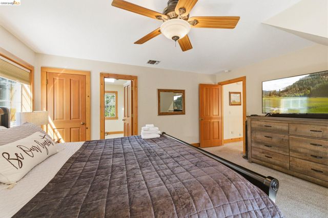 23820 Pine Lake Dr, Twain Harte, CA 95383