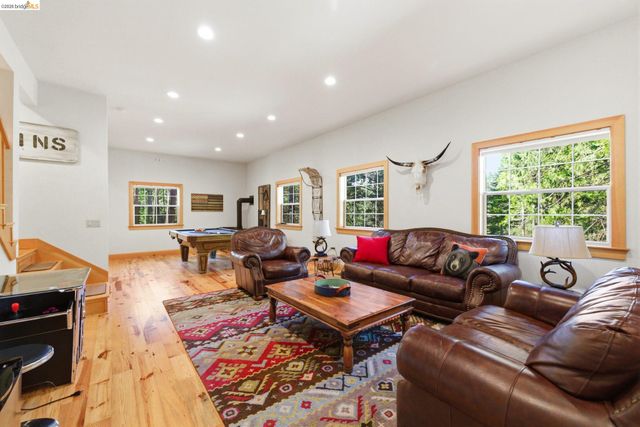 23820 Pine Lake Dr, Twain Harte, CA 95383