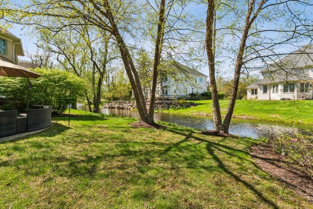 1745 Sundrop Circle, Highland Park, IL 60035