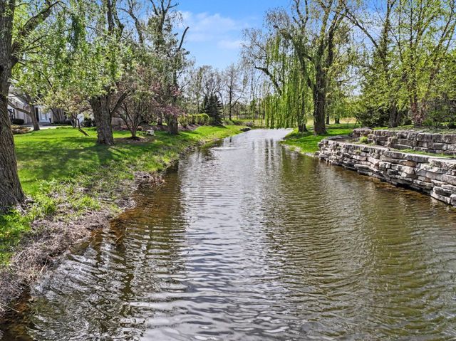 1745 Sundrop Circle, Highland Park, IL 60035