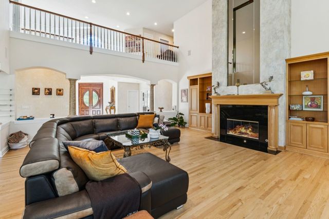 1745 Sundrop Circle, Highland Park, IL 60035