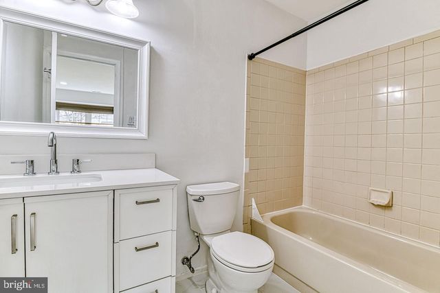-A HARWOOD CT, Mount Laurel, NJ 08054