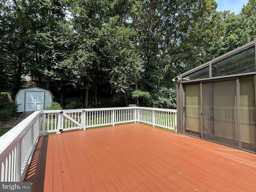 9120 BEACHWAY LN, Springfield, VA 22153