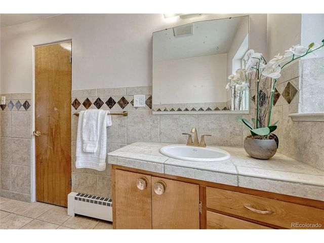 2280 Newland St, Edgewater, CO 80214