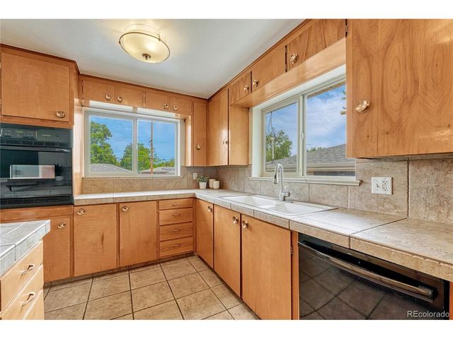 2280 Newland St, Edgewater, CO 80214