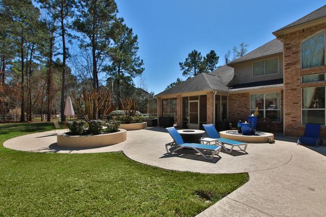 12210 Hallowed Oaks, Magnolia, TX 77354