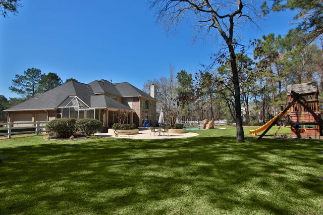 12210 Hallowed Oaks, Magnolia, TX 77354