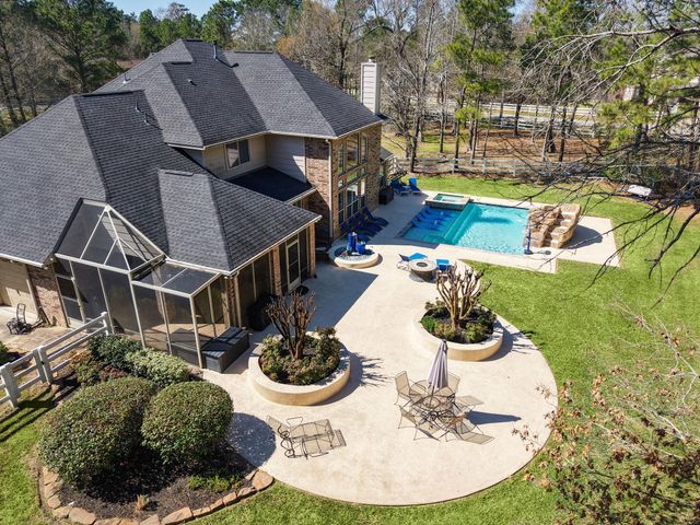 12210 Hallowed Oaks, Magnolia, TX 77354