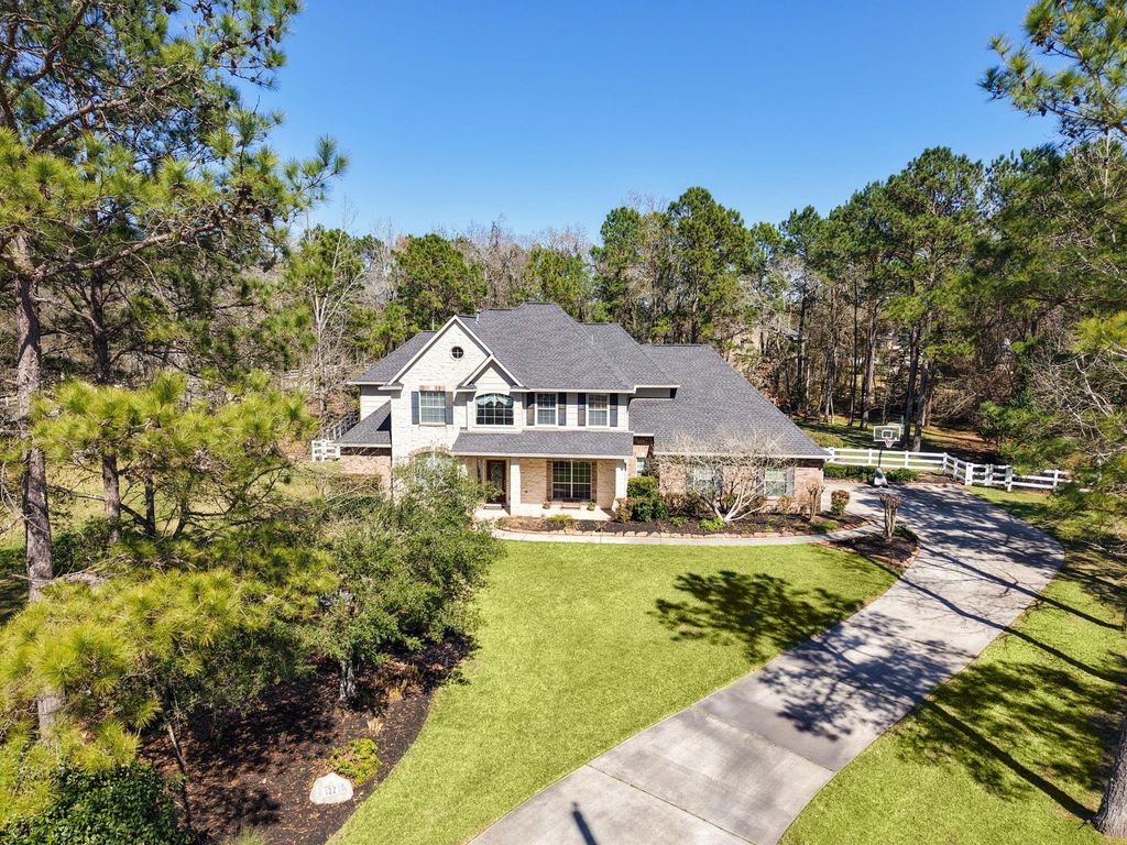 12210 Hallowed Oaks, Magnolia, TX 77354