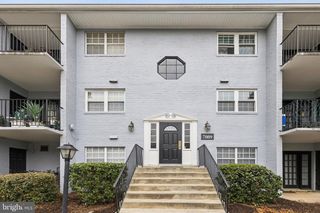 7089 SPRING GARDEN DR #202, Springfield, VA 22150