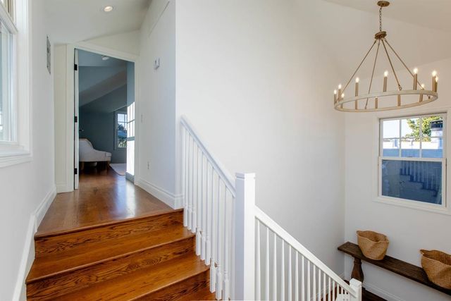 1427 Bay St, Alameda, CA 94501