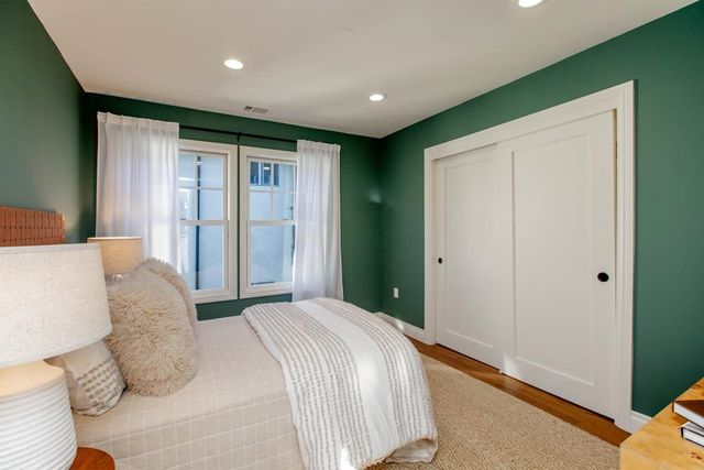 1427 Bay St, Alameda, CA 94501