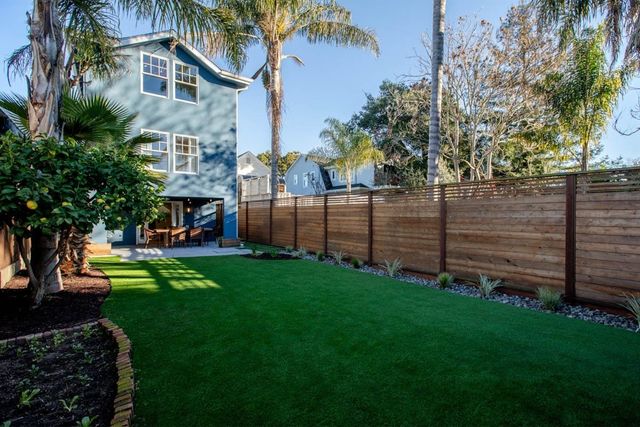 1427 Bay St, Alameda, CA 94501