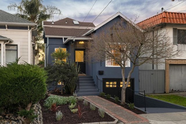 1427 Bay St, Alameda, CA 94501