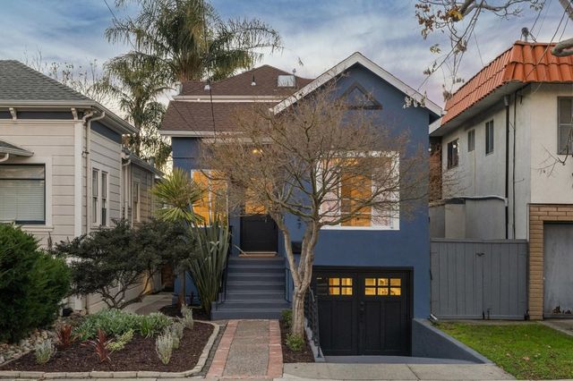 1427 Bay St, Alameda, CA 94501