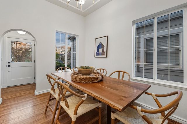 1427 Bay St, Alameda, CA 94501