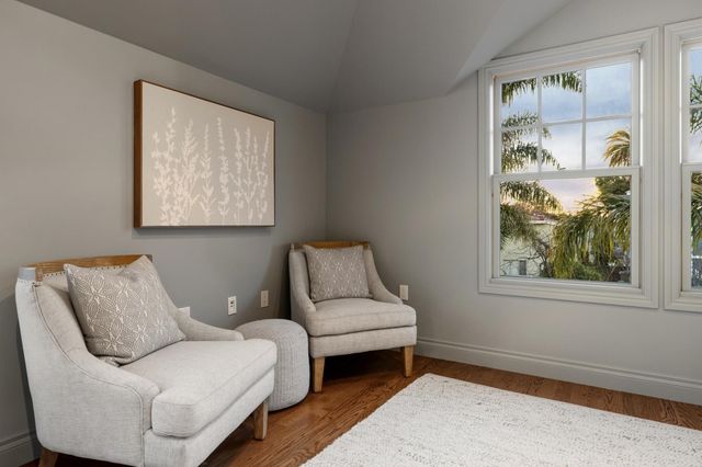 1427 Bay St, Alameda, CA 94501