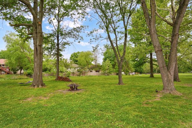 1050 E Camorene Street, Springfield, MO 65803