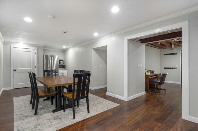 1050 E Camorene Street, Springfield, MO 65803