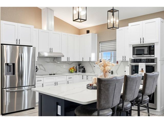 59601 E 56th Ave, Strasburg, CO 80136