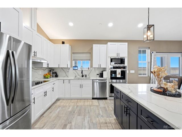 59601 E 56th Ave, Strasburg, CO 80136