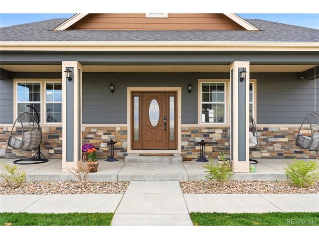 59601 E 56th Ave, Strasburg, CO 80136