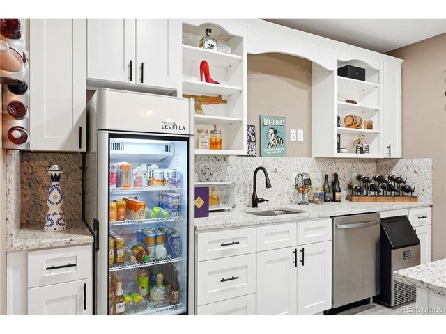 59601 E 56th Ave, Strasburg, CO 80136