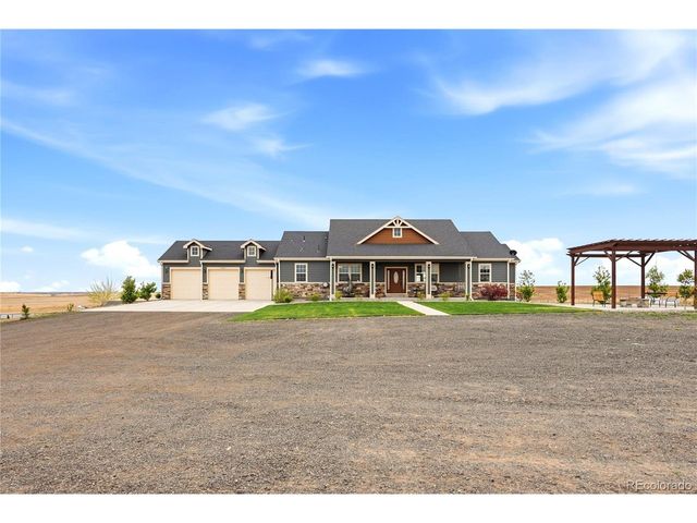 59601 E 56th Ave, Strasburg, CO 80136