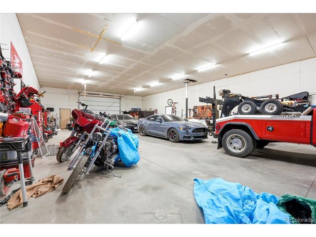 59601 E 56th Ave, Strasburg, CO 80136