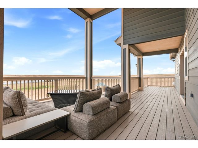 59601 E 56th Ave, Strasburg, CO 80136