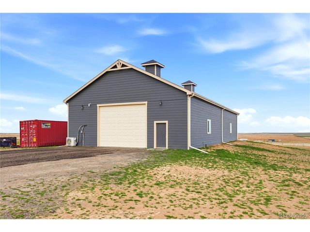 59601 E 56th Ave, Strasburg, CO 80136